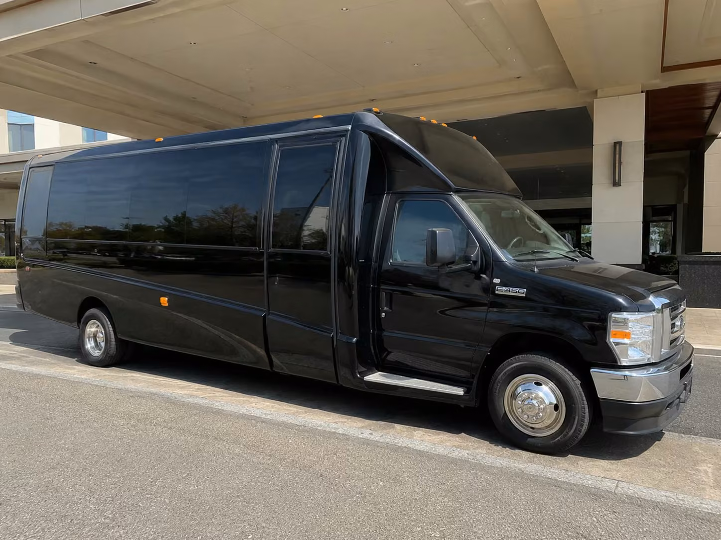 bus rentals for san leandro proms homecomings
